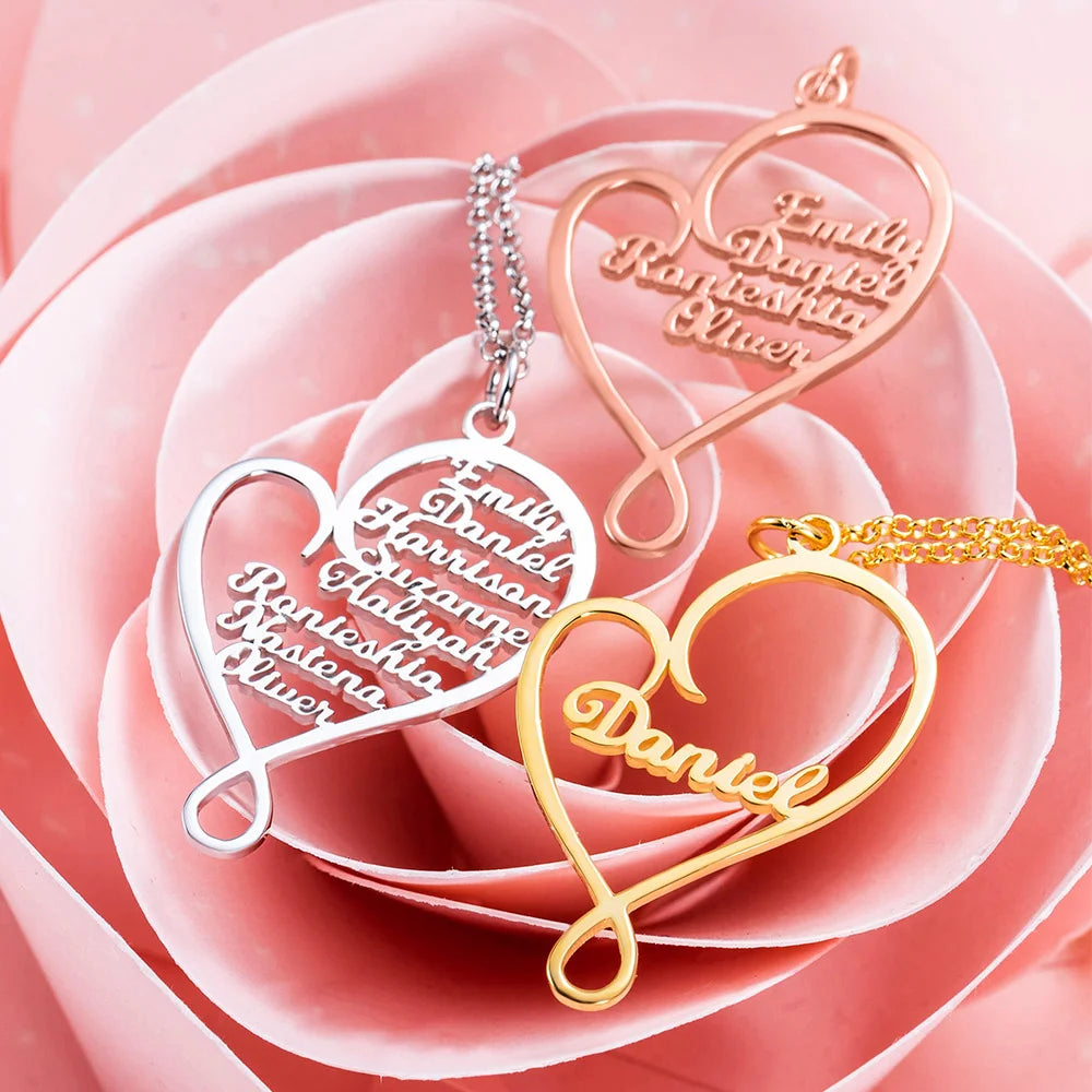 Personalized Heart and Hug Necklace for Mom - Glamour