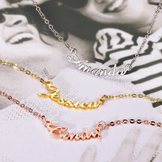 Custom-made Smile Silver Necklace with Name - Glamour