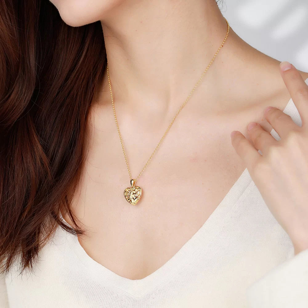 Personalized Hollow Heart Photo Necklace - Glamour