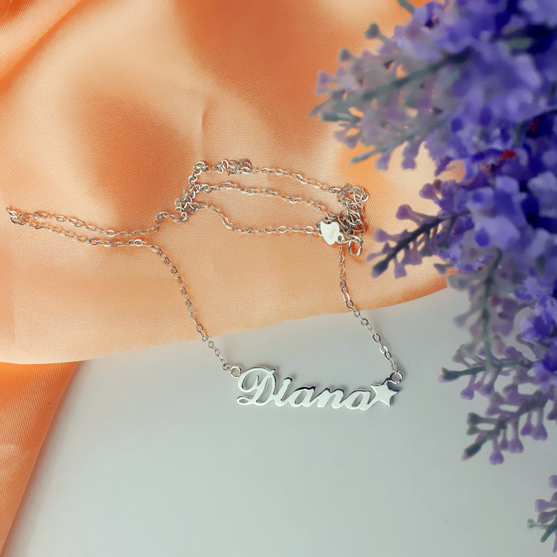 Sex and The City Name Necklace With Star - Glamour