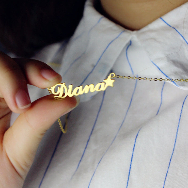 Sex and The City Name Necklace With Star - Glamour