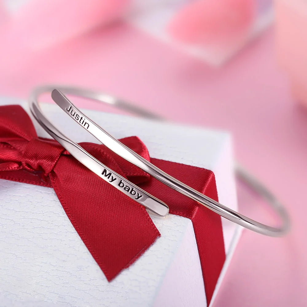 Engraved Adjustable Name Bracelet - Glamour