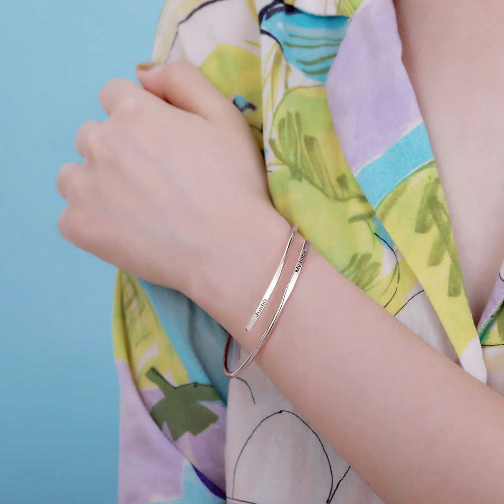 Engraved Adjustable Name Bracelet - Glamour