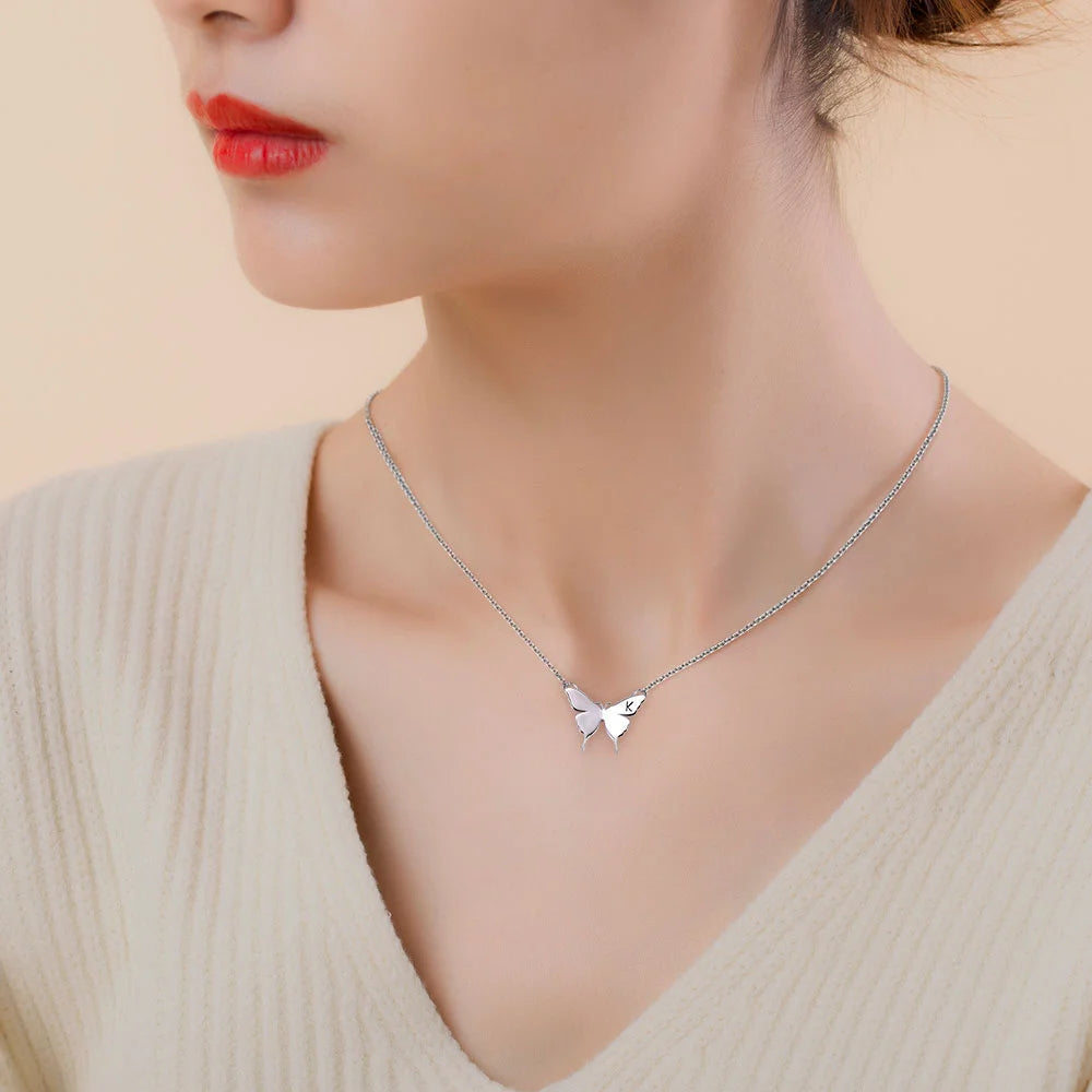Customizable Name Butterfly Necklace - Glamour