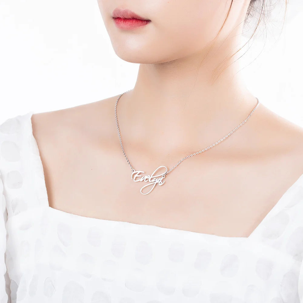 Personalized Calligraphy Name Necklace - Glamour