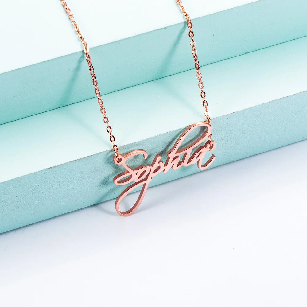 Personalized Calligraphy Name Necklace - Glamour