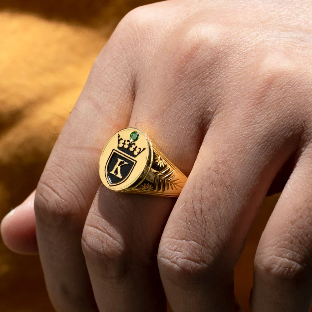 Customized Engraved Crown Signet Ring - Glamour