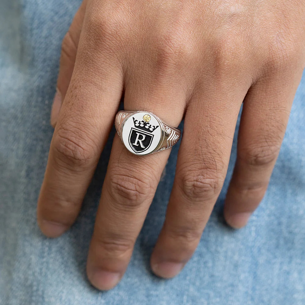 Customized Engraved Crown Signet Ring - Glamour