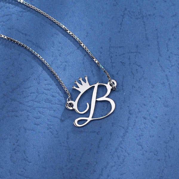 Crown Letter Necklace In Sterling Silver - Glamour